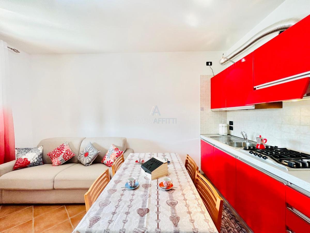 Artemide Apartment - A Soli 150M Dal Lago Di Garda Sirmione Buitenkant foto